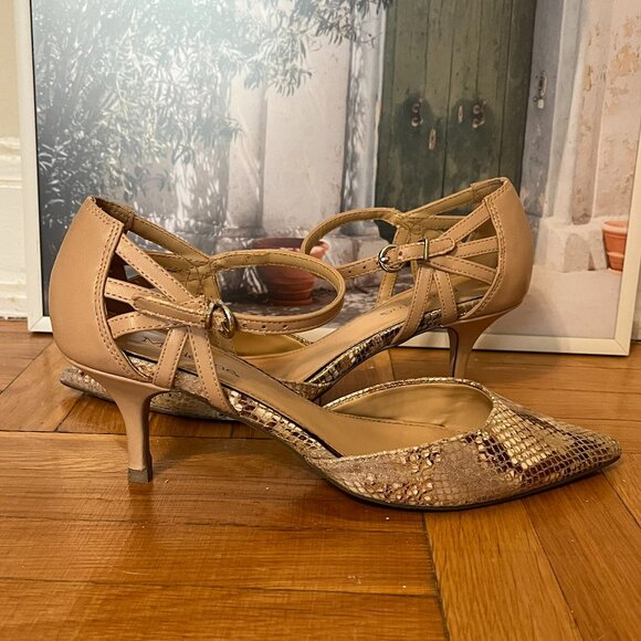 Snake Print Ankle Strap Pumps - Picture 12 of 12